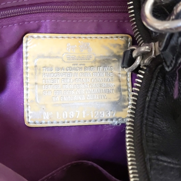 Authentic Coach leather purse - Picture 4 of 6